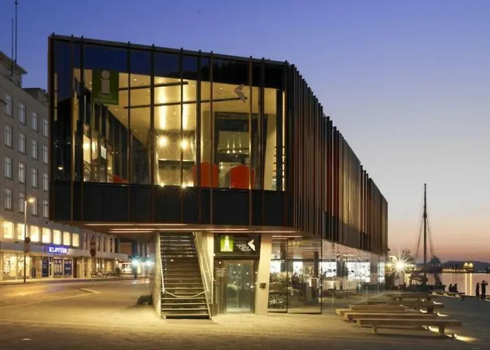 Location In The Heart Of Historic * Bergen