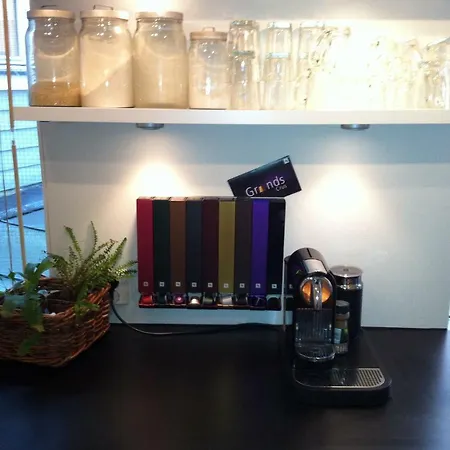 Location In The Heart Of Historic דירה ברגן