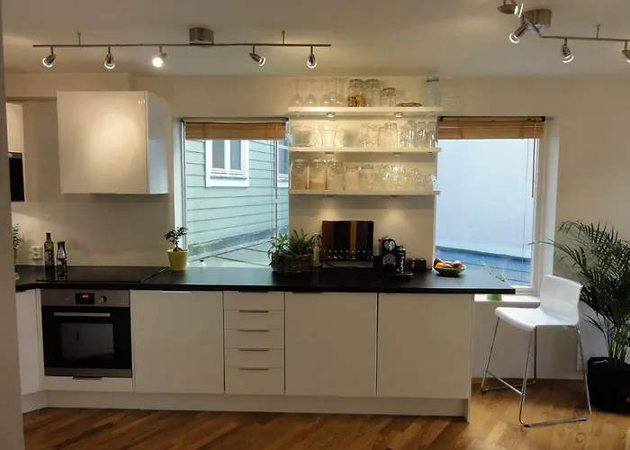 Location In The Heart Of Historic * Bergen